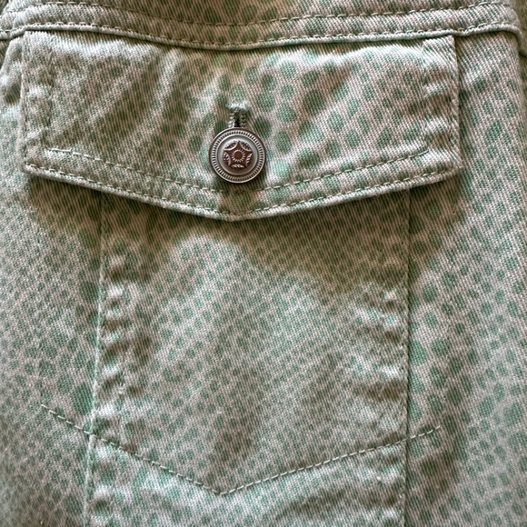 Denim and Co women’s Jean jacket size large- seafoam green animal print - Picture 3 of 6